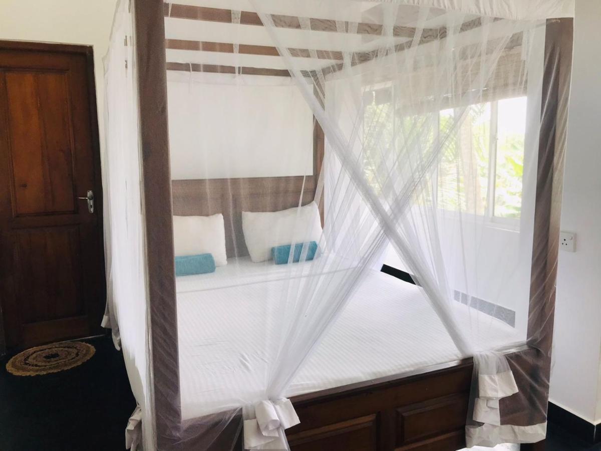 Surf Home Stay Hiriketiya Dikwella Esterno foto