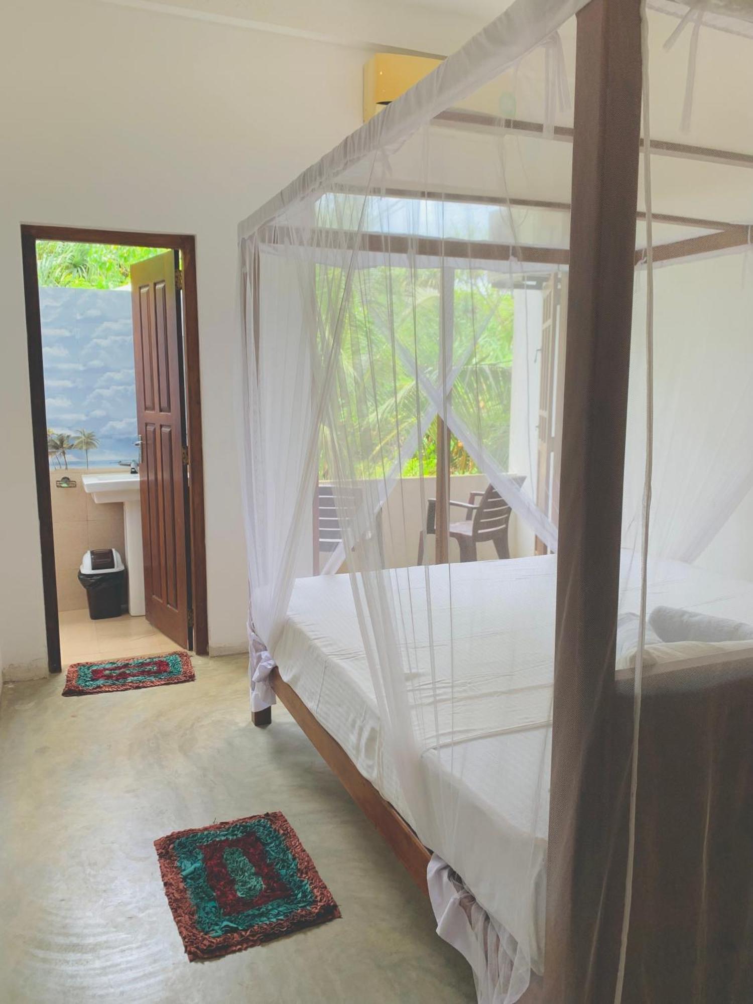 Surf Home Stay Hiriketiya Dikwella Esterno foto