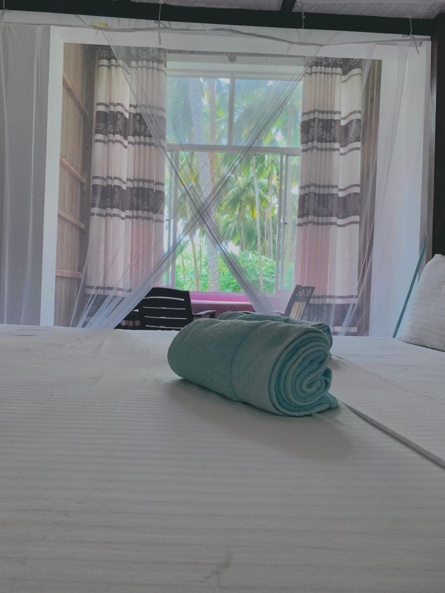 Surf Home Stay Hiriketiya Dikwella Esterno foto