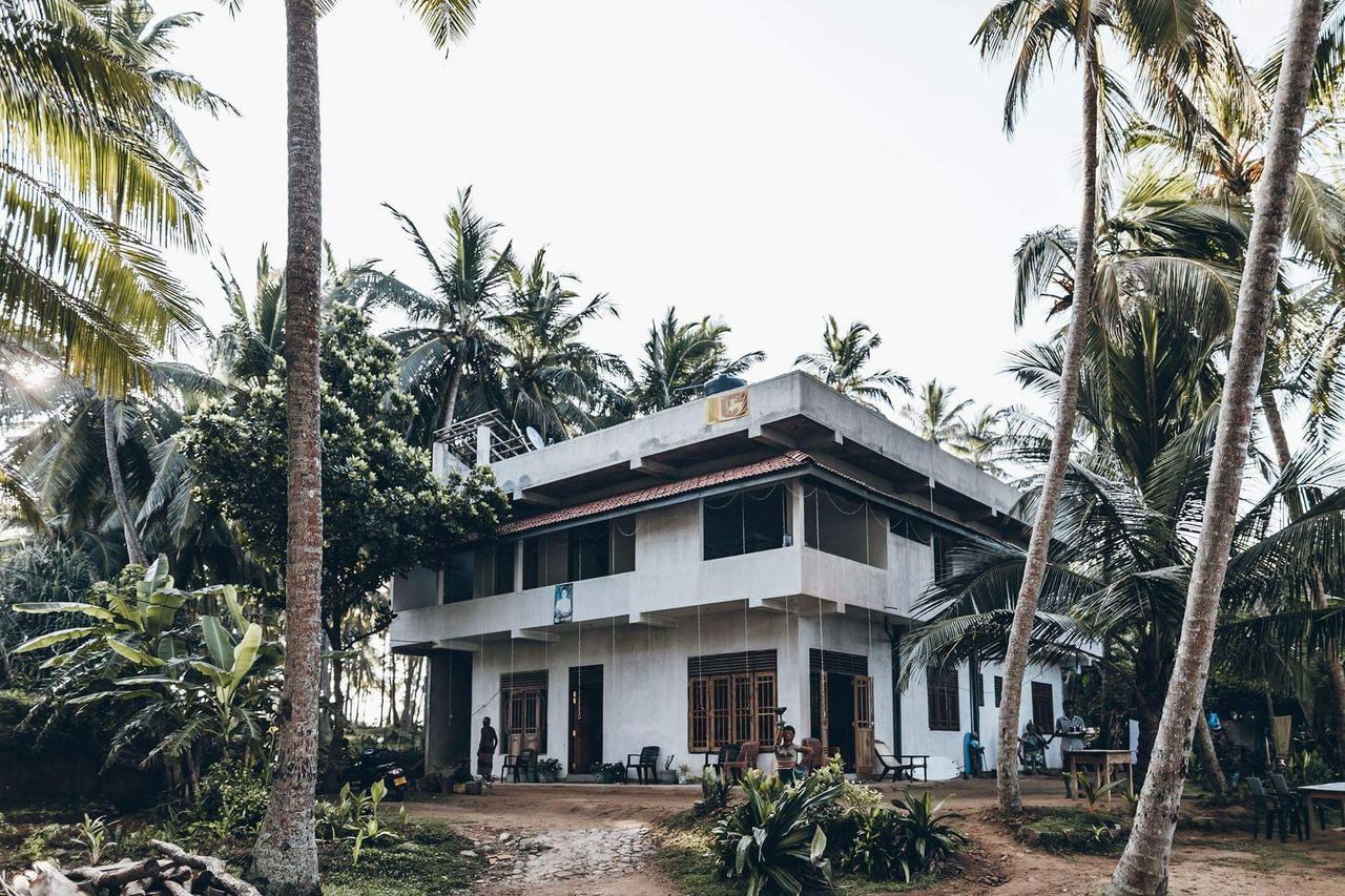 Surf Home Stay Hiriketiya Dikwella Esterno foto